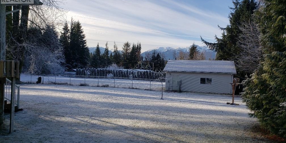 2455 KRESTON STREET Terrace Photo 10 2455 KRESTON STREET Terrace Photo 10